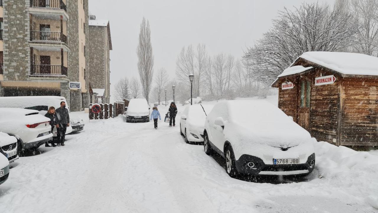 Tuhogarencerler Taquilla Parking En Pistas 아파트 외부 사진